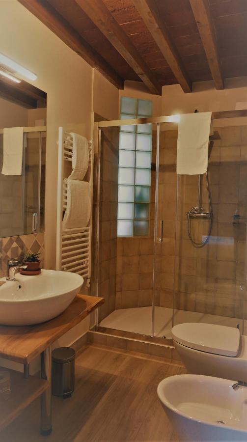 Double or Twin Room Bathroom