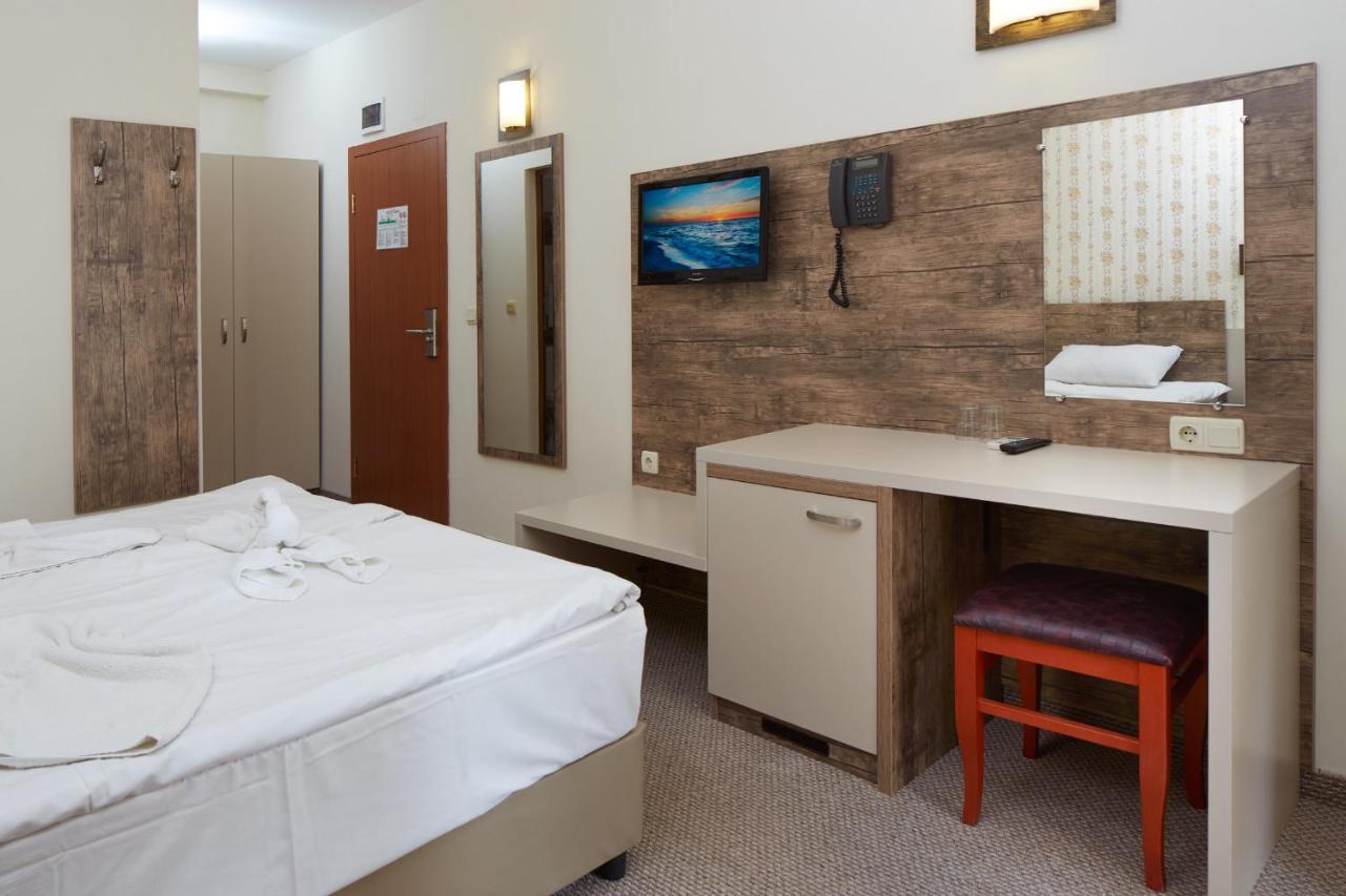 Double or Twin Room,1005803749:JPEG