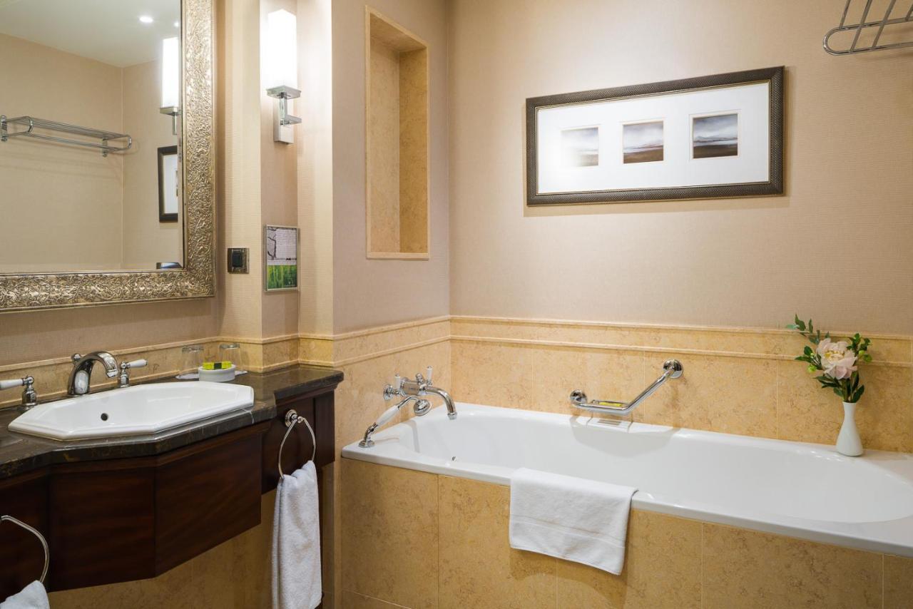 Junior King Suite City View
