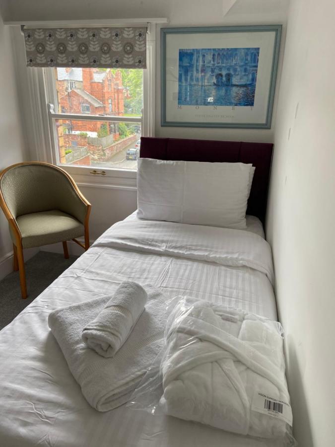 Single Room with Shared Bathroom,1010240983:JPEG