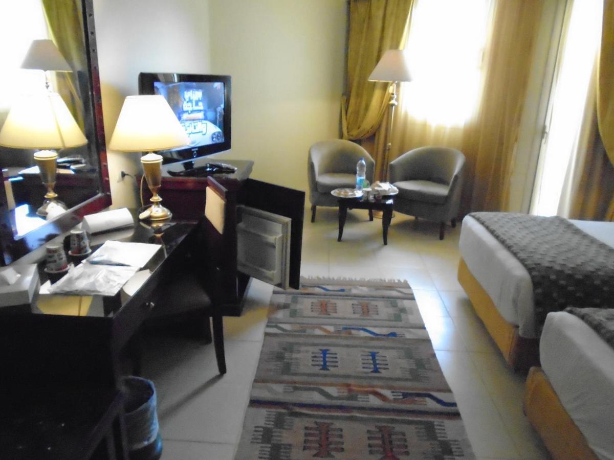 Standard Triple Room,1435801096:JPEG