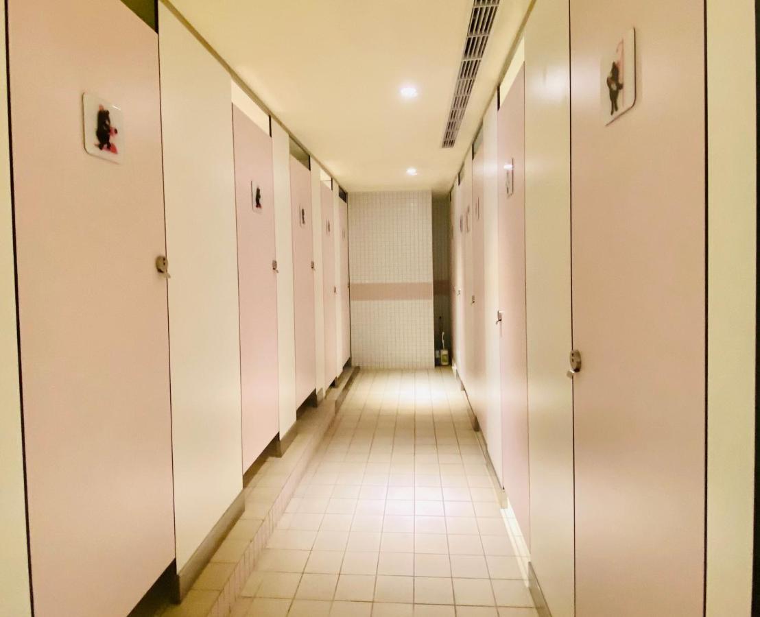 Capsule Bed Female Dormitory Room