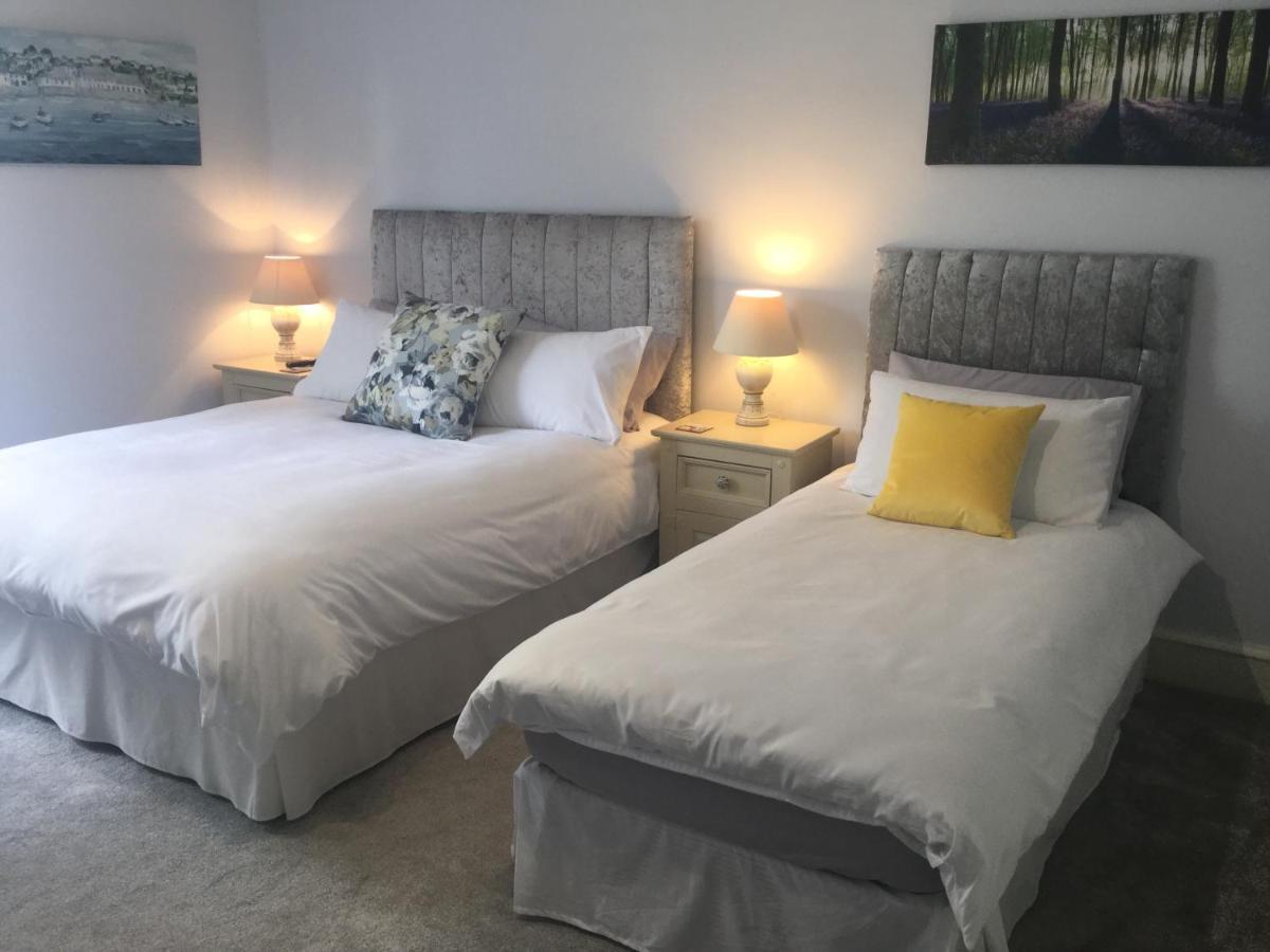 Family Room with Private Bathroom,1033815914:JPEG