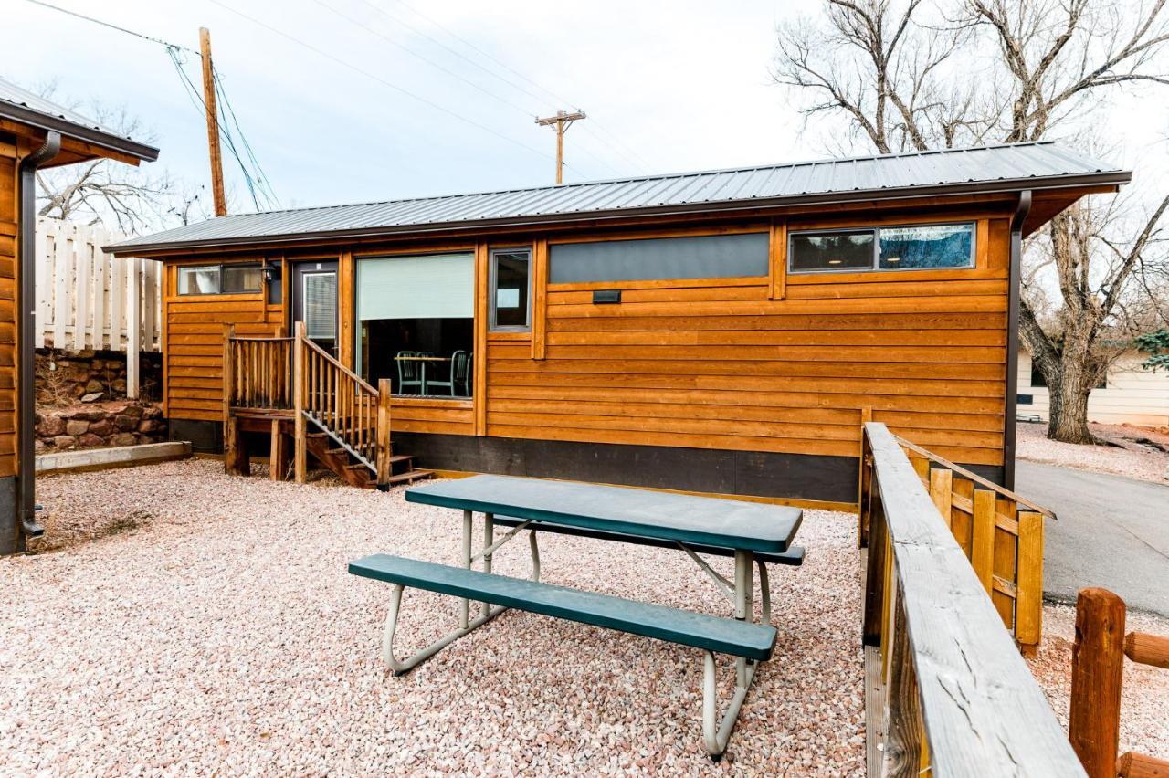 Escape Cottage,1084761505:JPEG