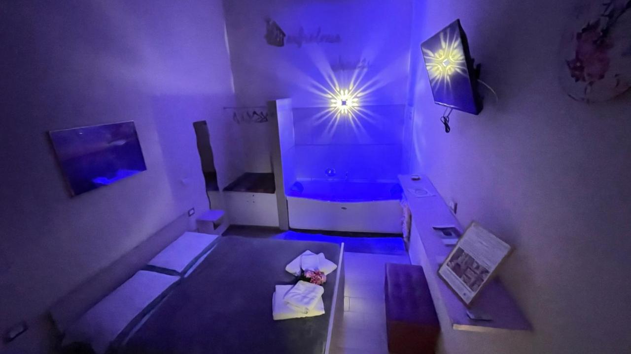 Deluxe Double Room Bath