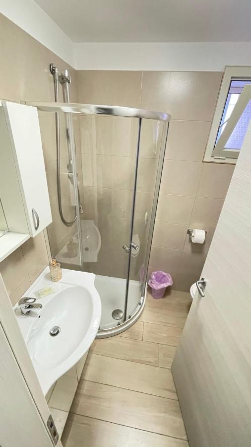 Deluxe Double Room Bath