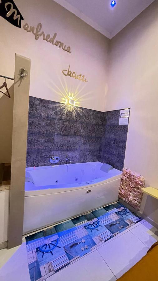 Deluxe Double Room Bath
