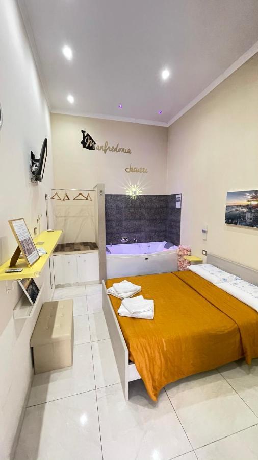 Deluxe Double Room Bath