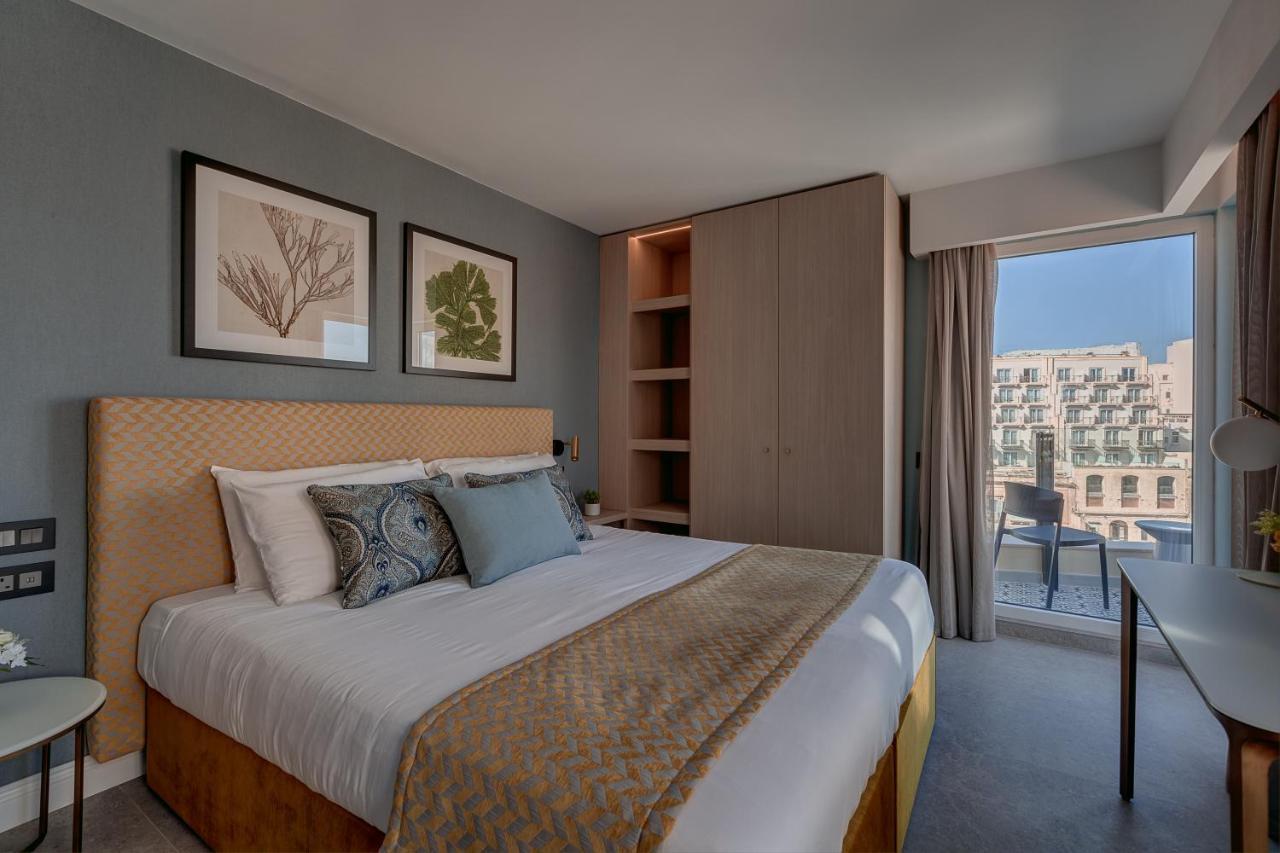 Deluxe Double or Twin Room Balcony