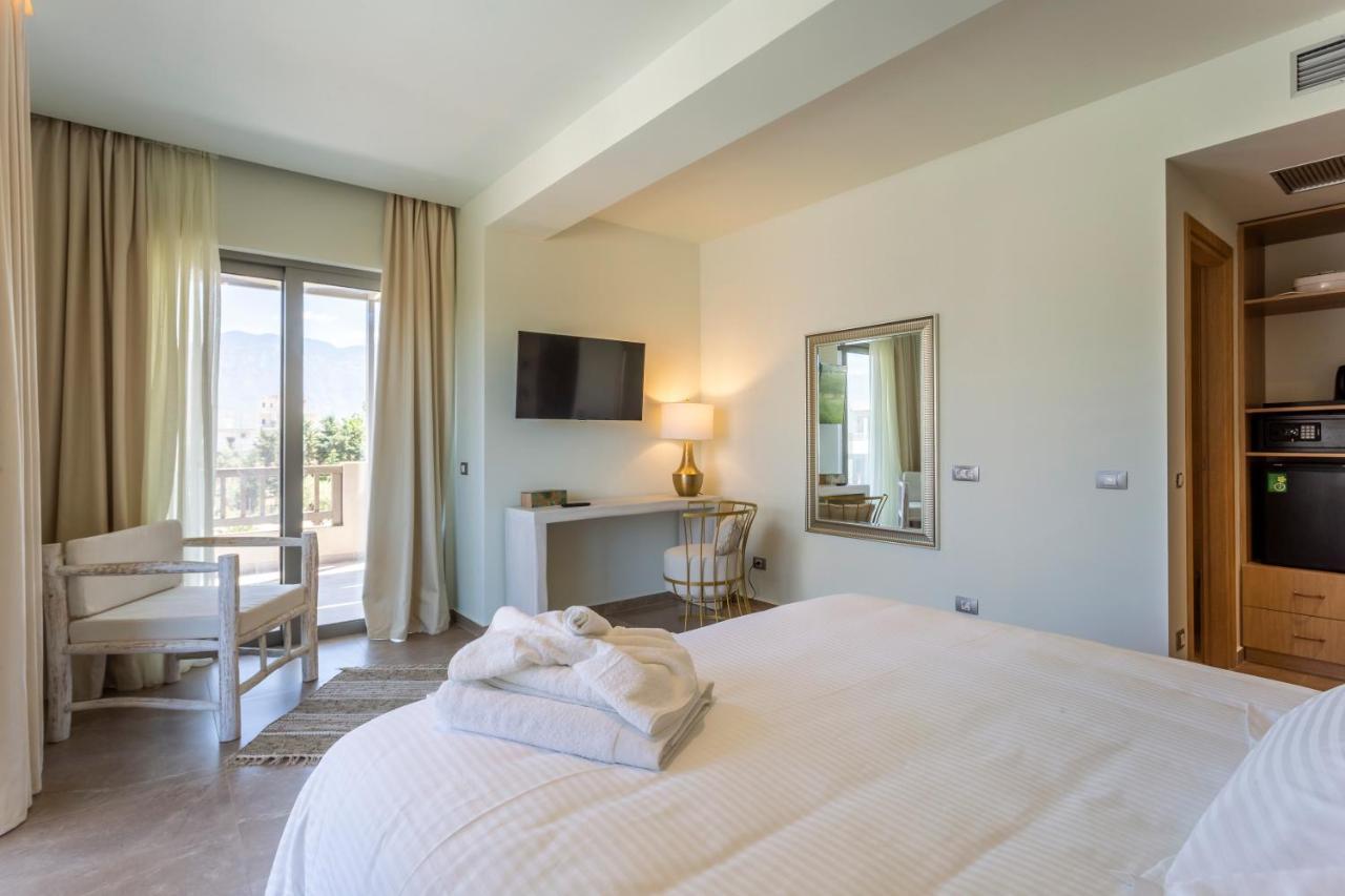 Deluxe Double or Twin Room Garden View
