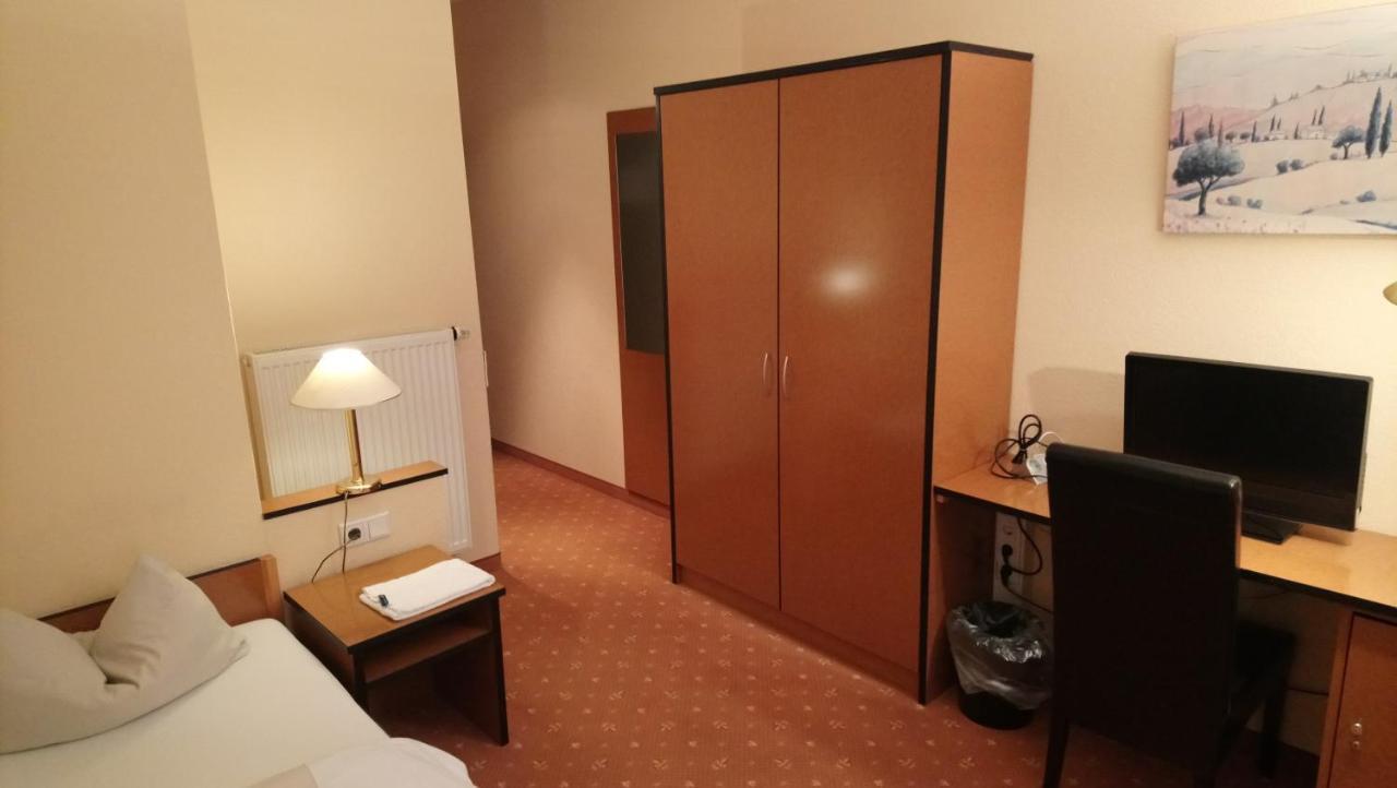 Single Room Shower