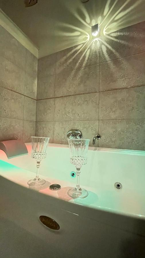 Deluxe Double Room Bath