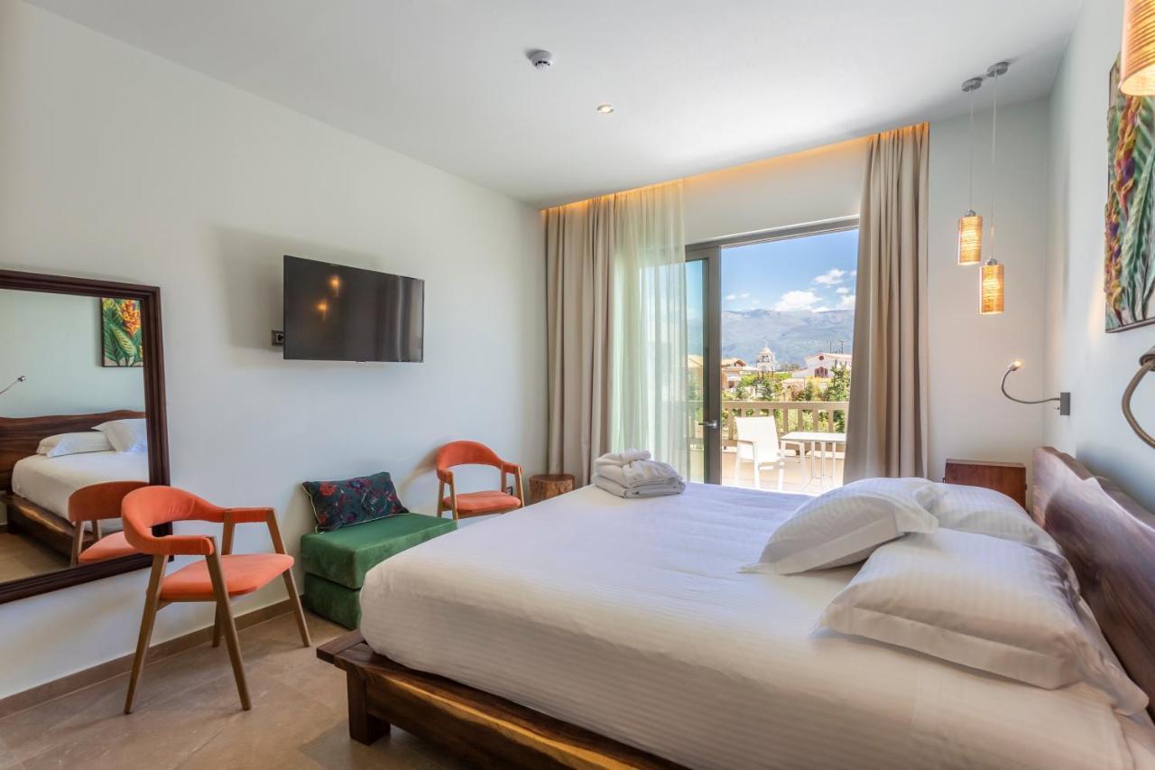 Superior Double or Twin Room Garden View