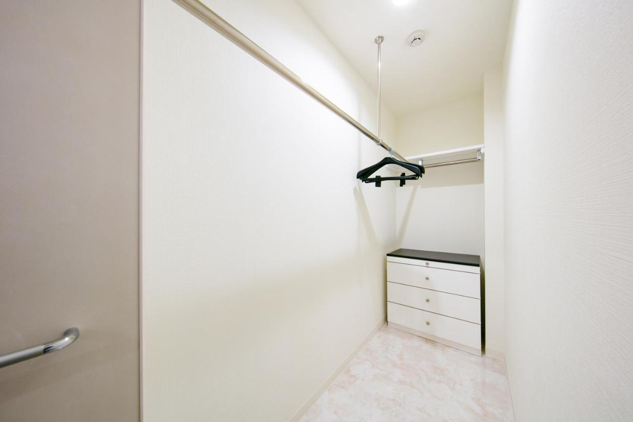 Economy Triple Room French Elegant