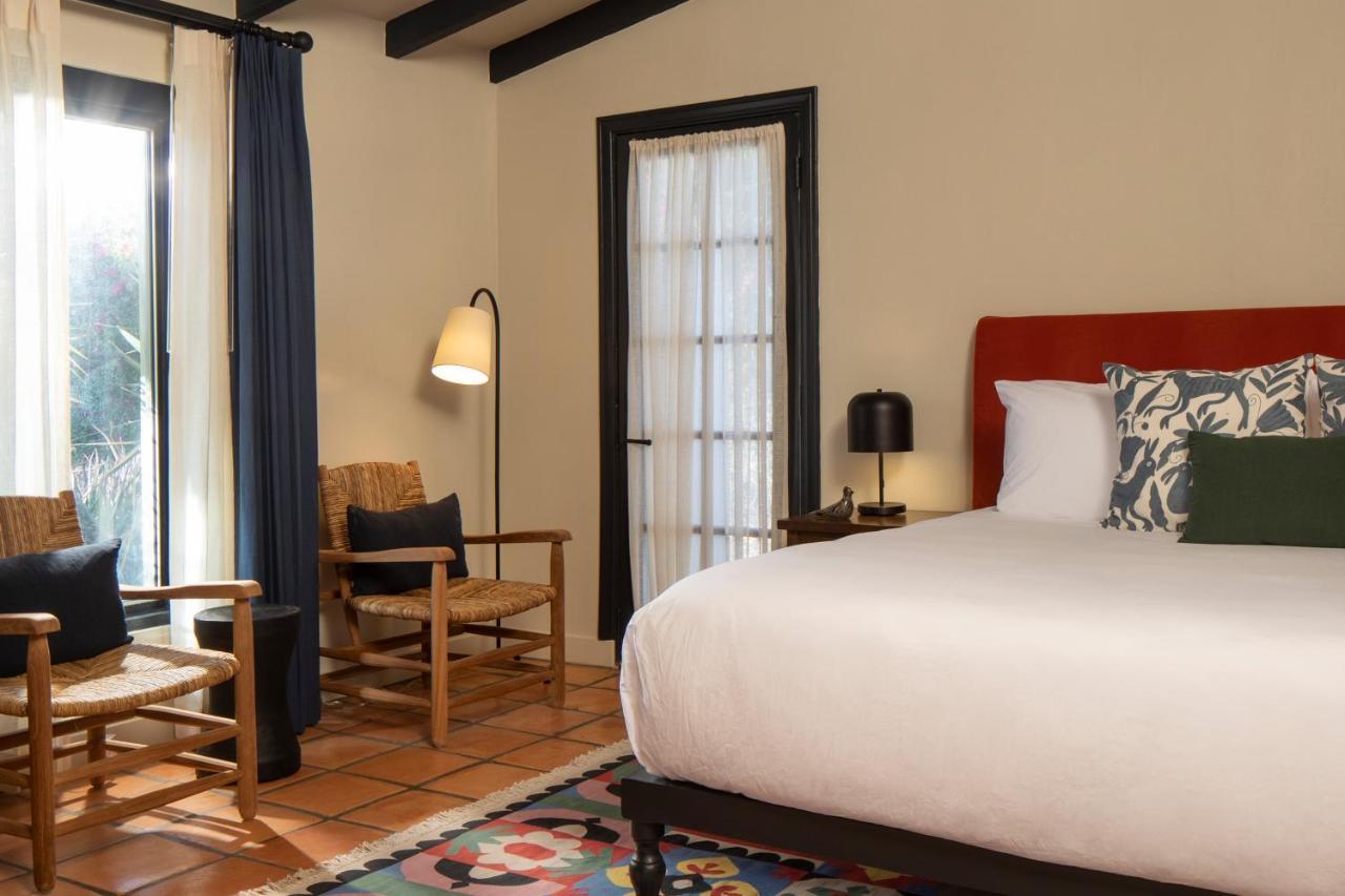 Cottage with Garden View,1090771410:JPEG