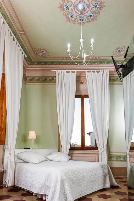 Double Room,8971975:JPEG