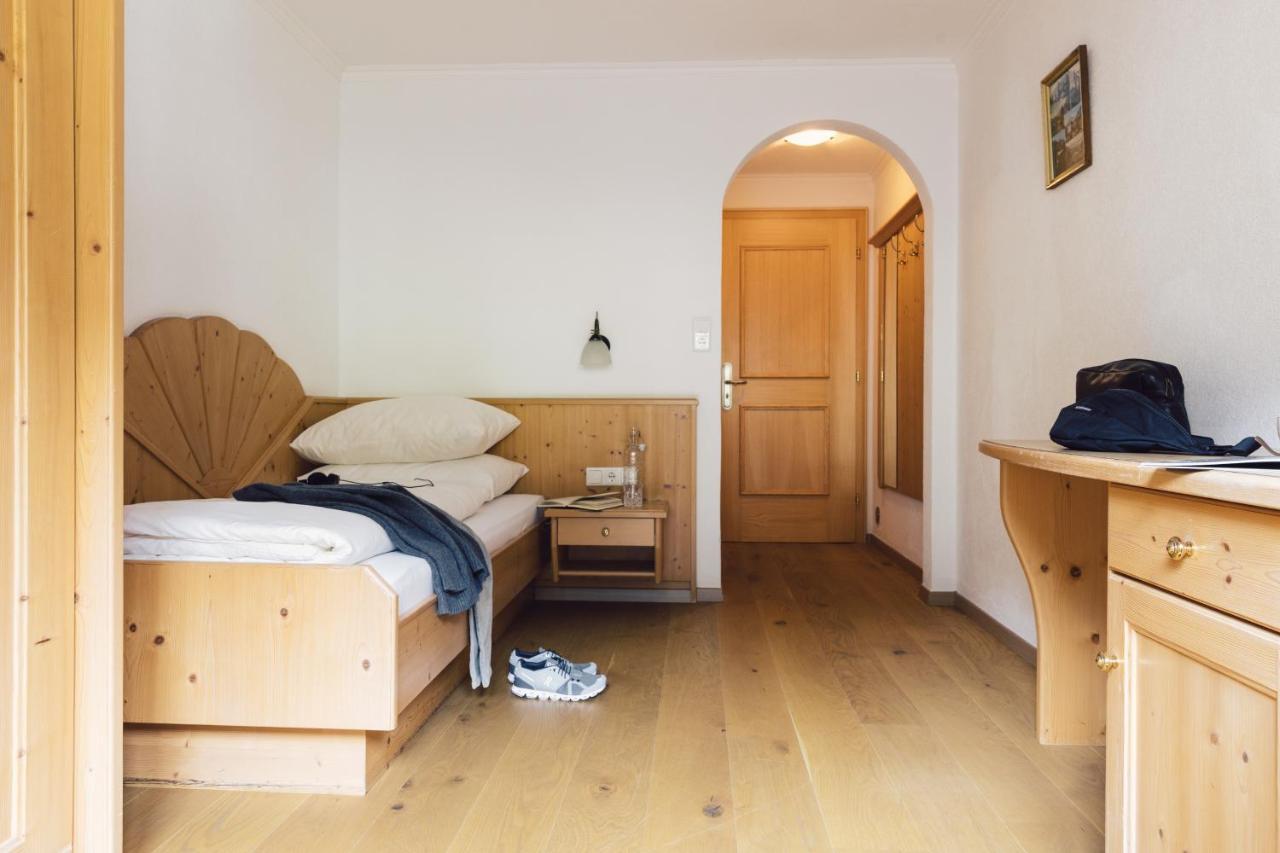 Single Room,1103110923:JPEG
