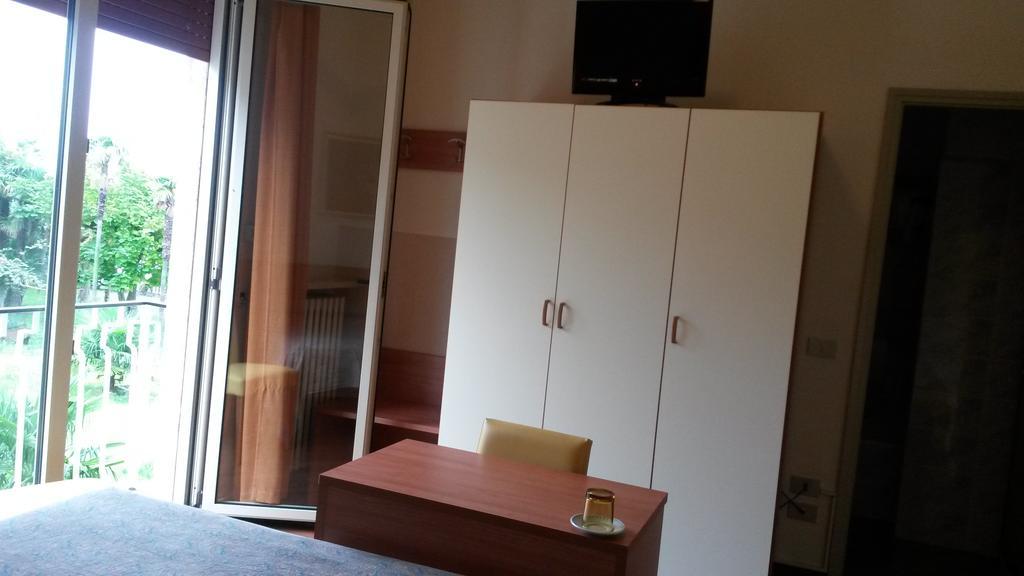 Double Room Partial Lake View