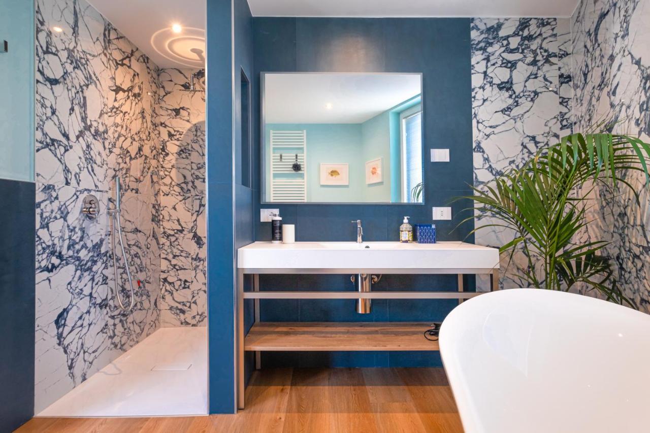 Deluxe Double Room Spa Bath Partial Lake View