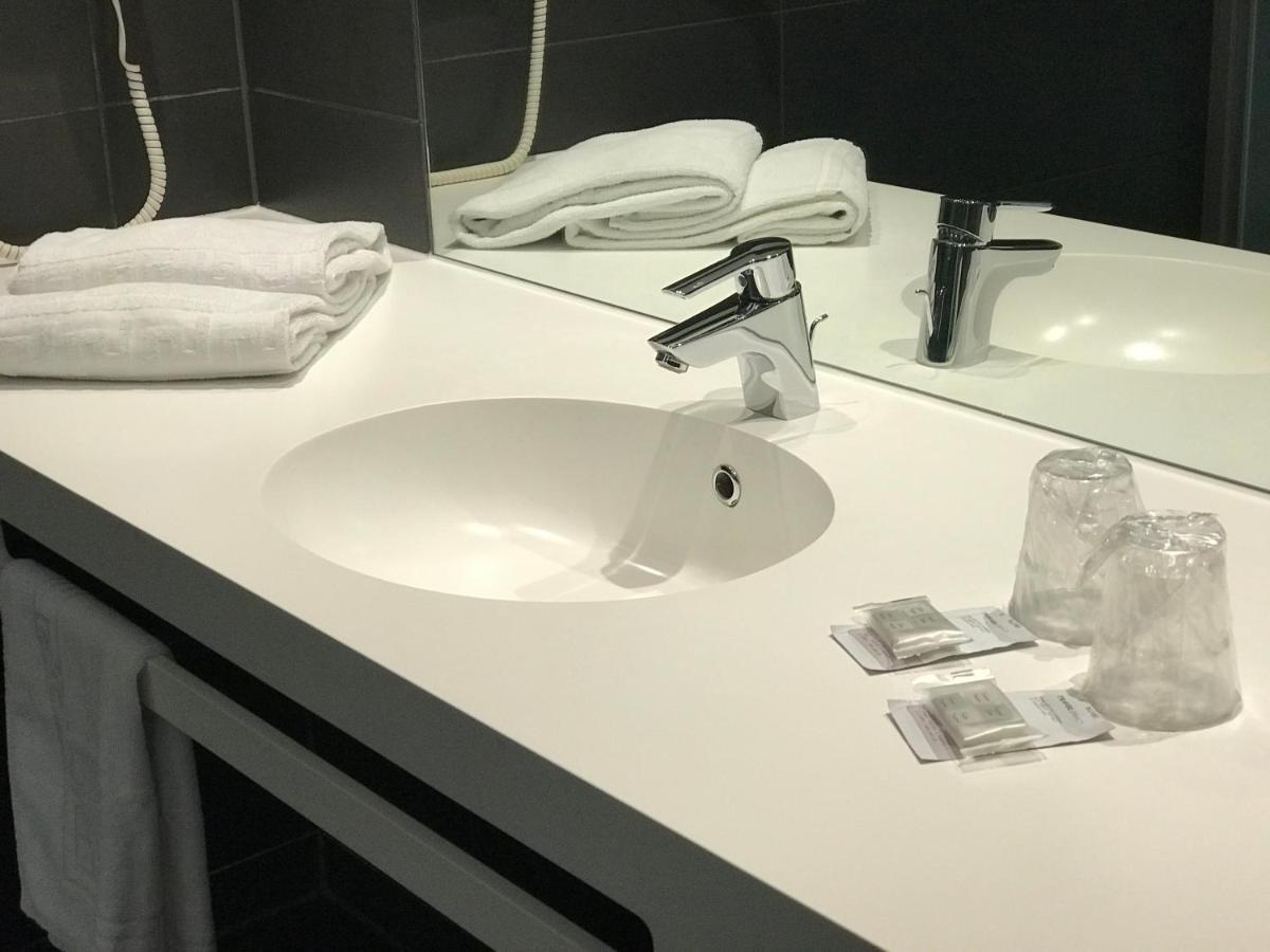 Standard Single Room,1117001898:JPEG