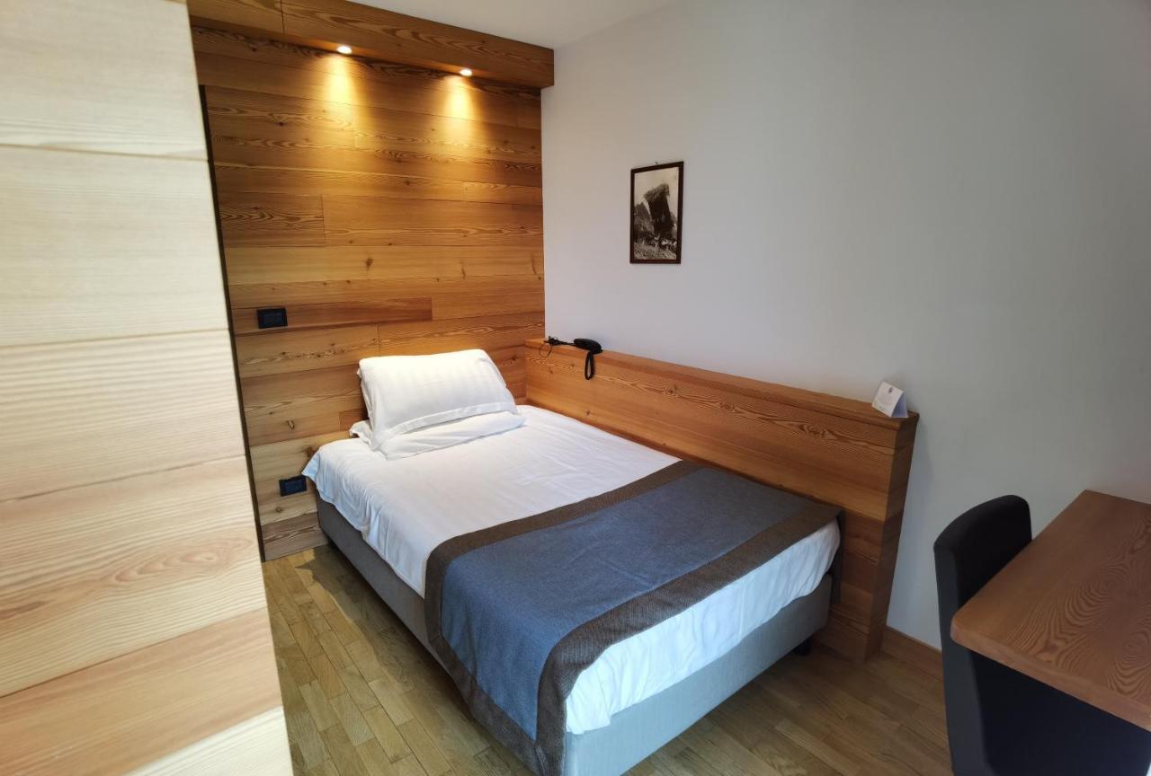 Single Room,1216289692:JPEG