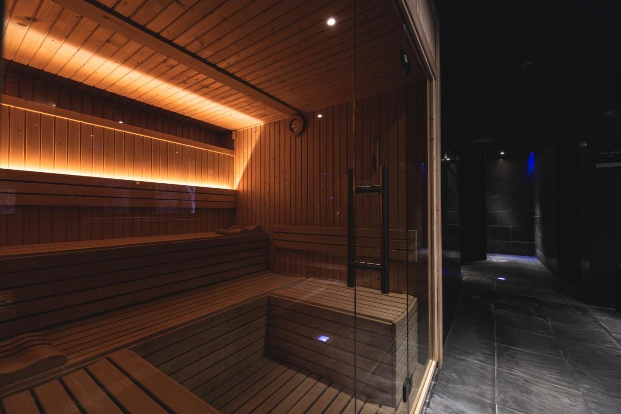 Double or Twin Room Spa Access,1121573868:JPEG