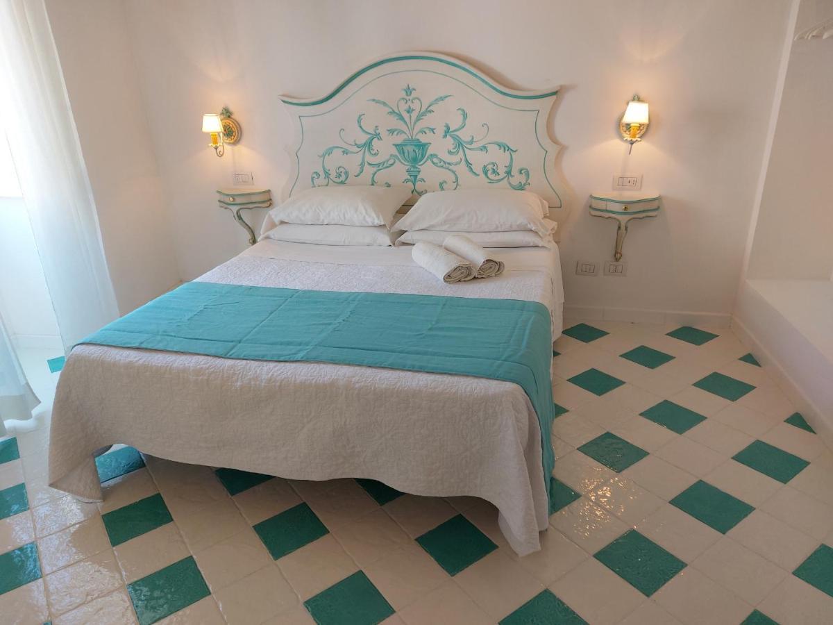 Double Room Mountain View