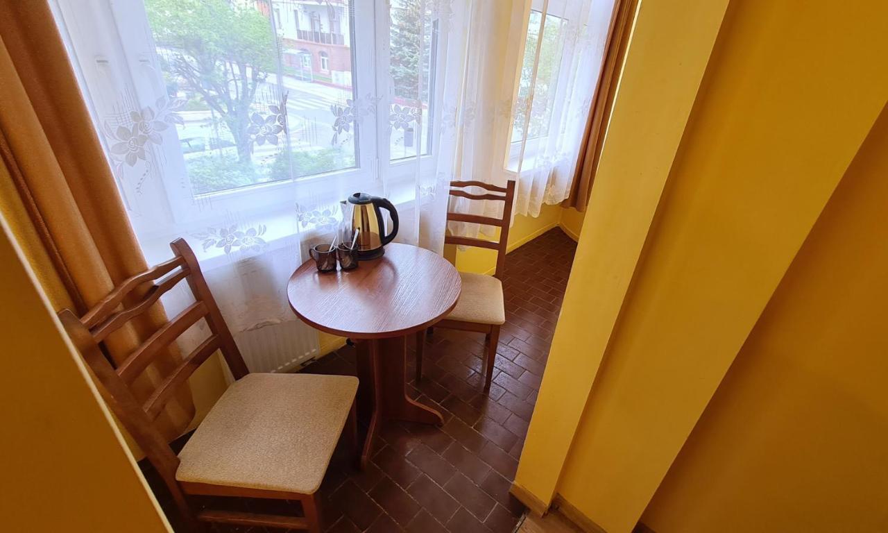 Economy Twin Room