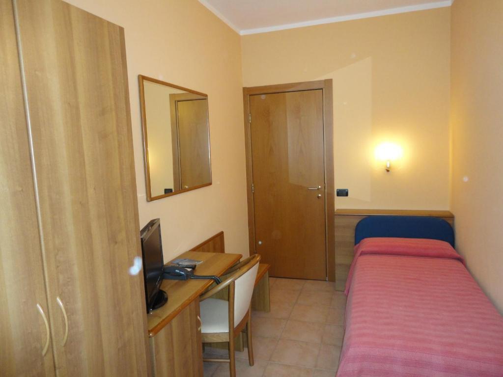 Single Room,11417051:JPEG
