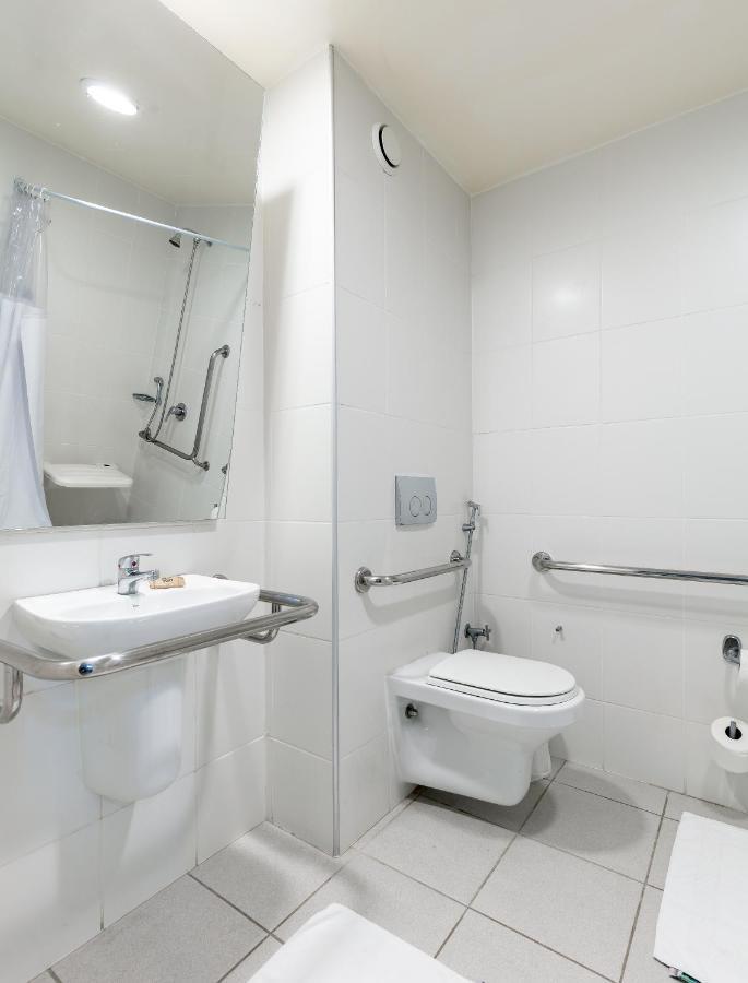 Standard Apartment One Double Bed Disability Access,1141590871:JPEG