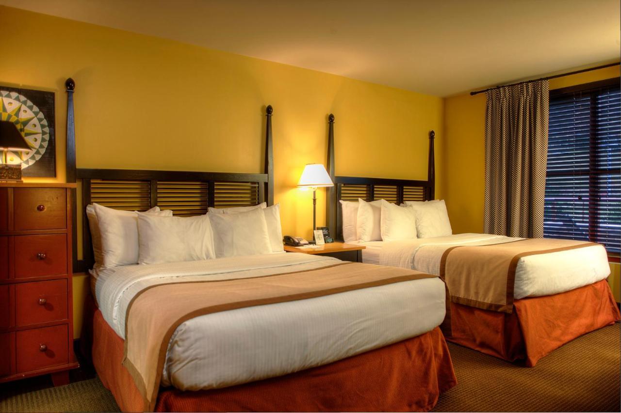 Deluxe Double Queen Suite,1152177507:JPEG