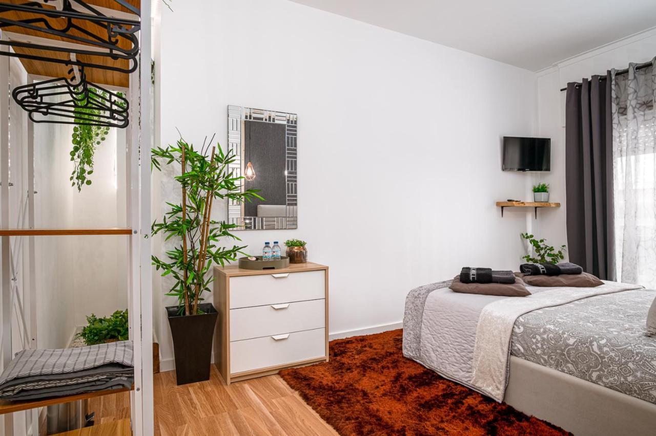 Double Room Shared Toilet