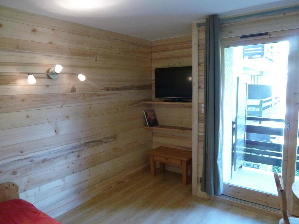 Apartment,115507892:JPEG