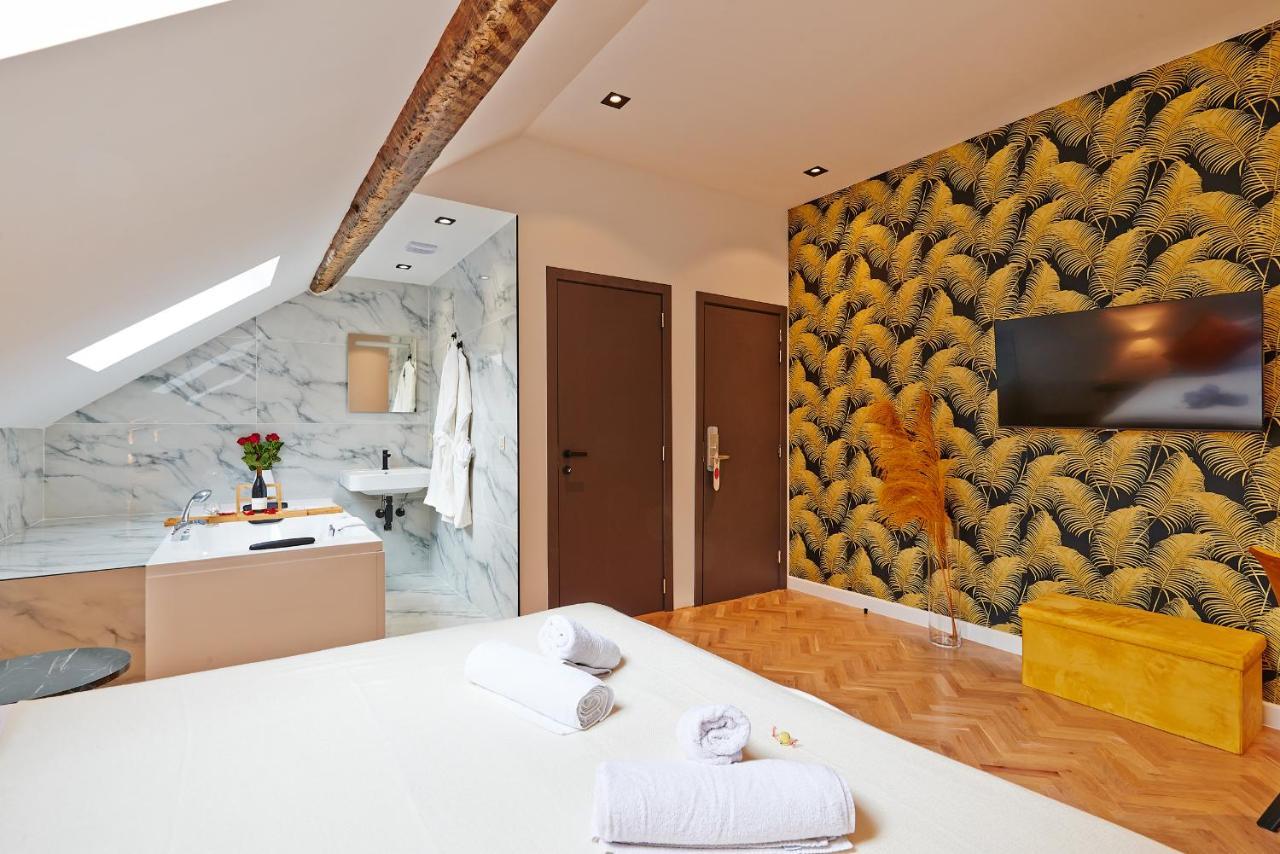 Double Room,1160871591:JPEG