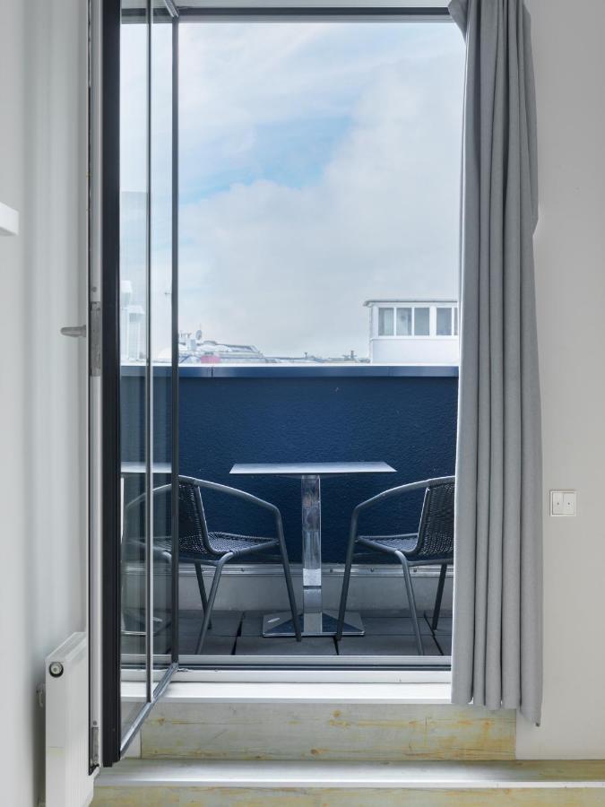 Large Studio Kitchenette Balcony
