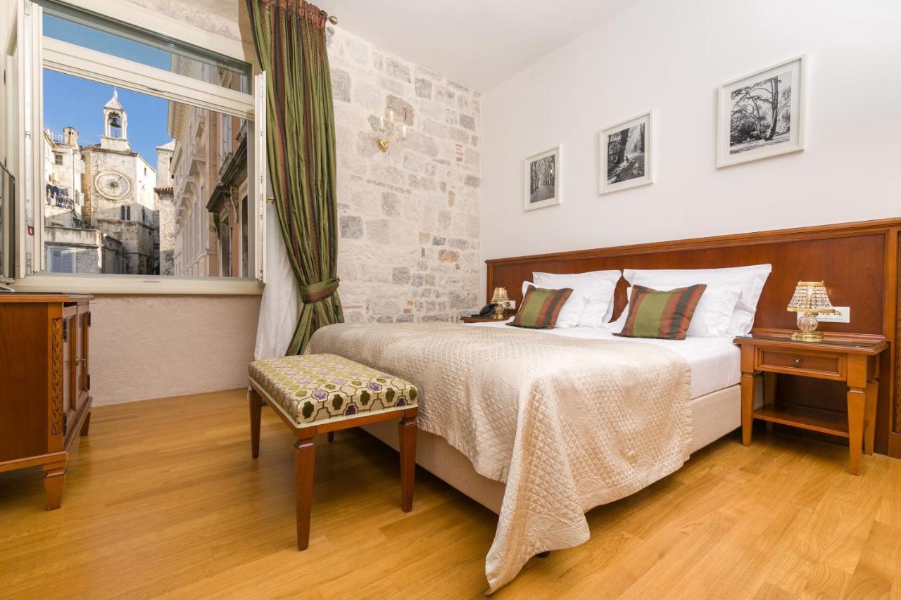 Deluxe Double Room with Old Town View,1164684826:JPEG