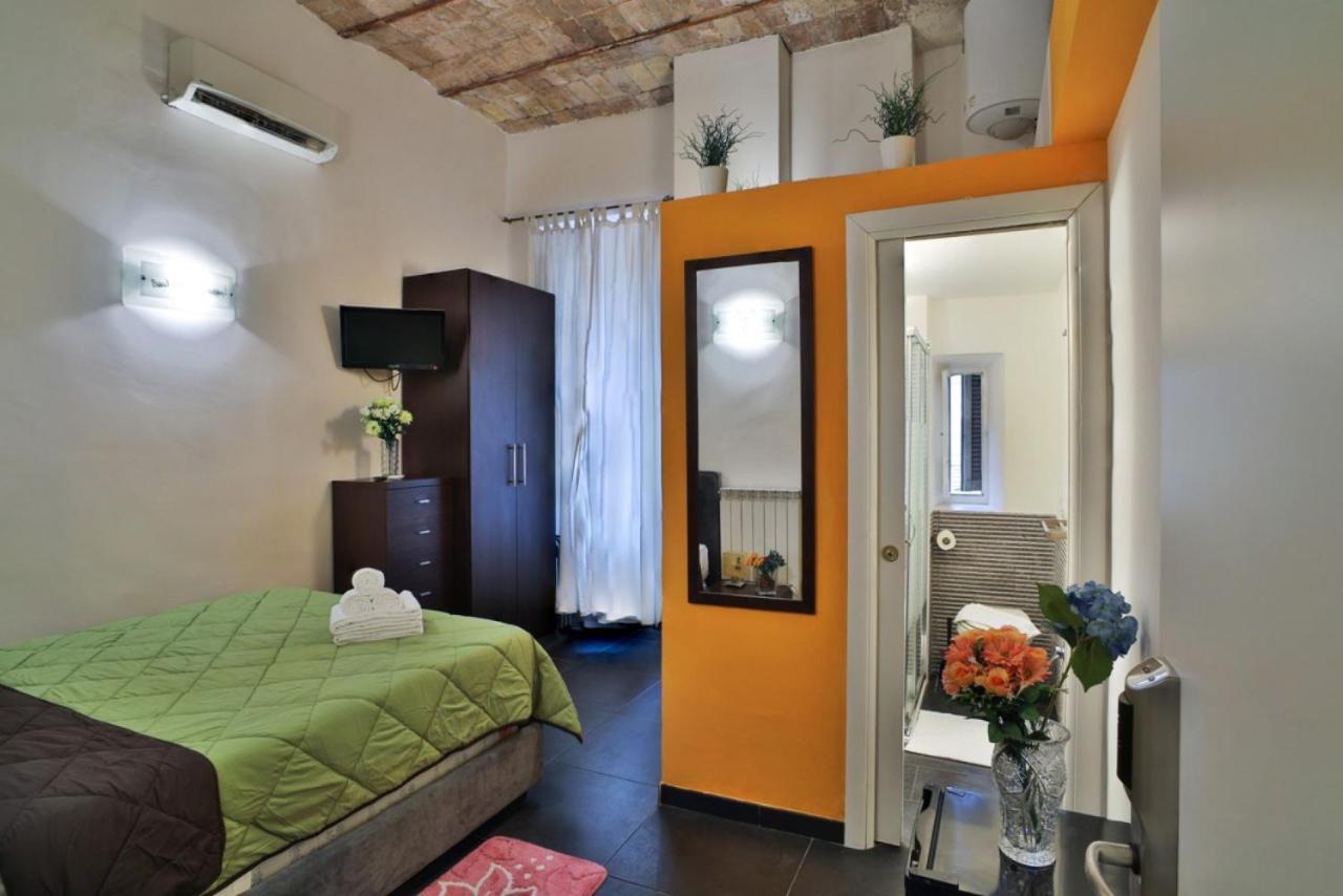 Double Room Private Bathroom