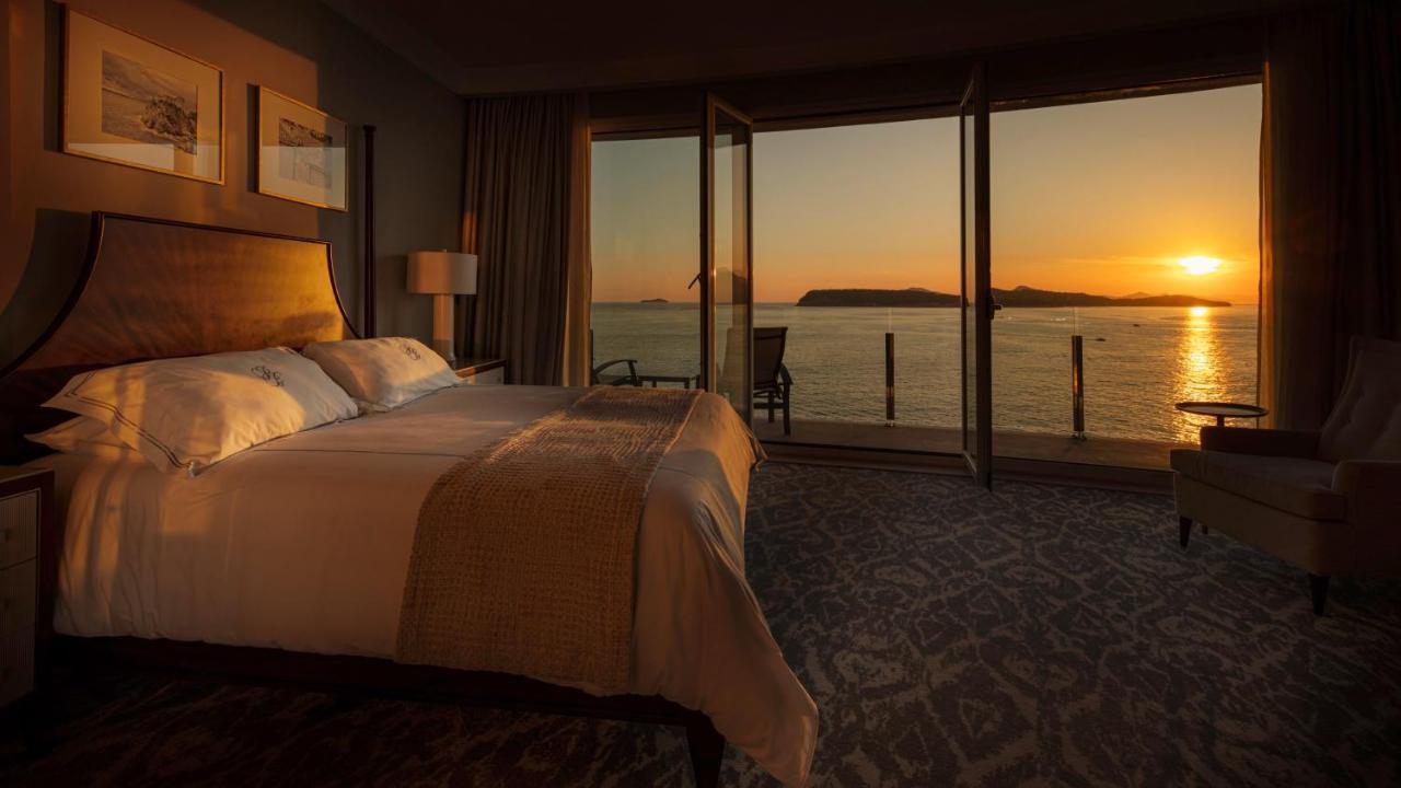 Deluxe King Room Balcony Sea View