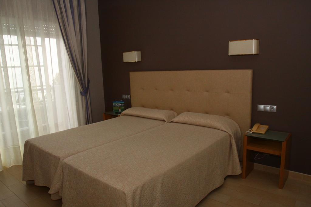 Double or Twin Room,323607868:JPEG