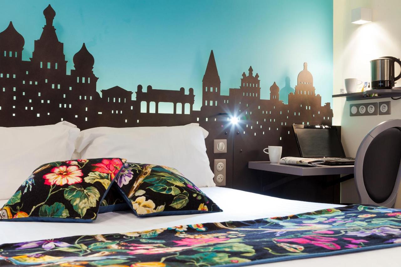 Superior Double Room with Double Bed - Non-Smoking
