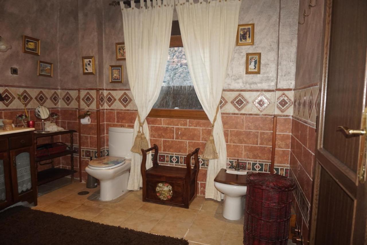 Double Room Private Bathroom