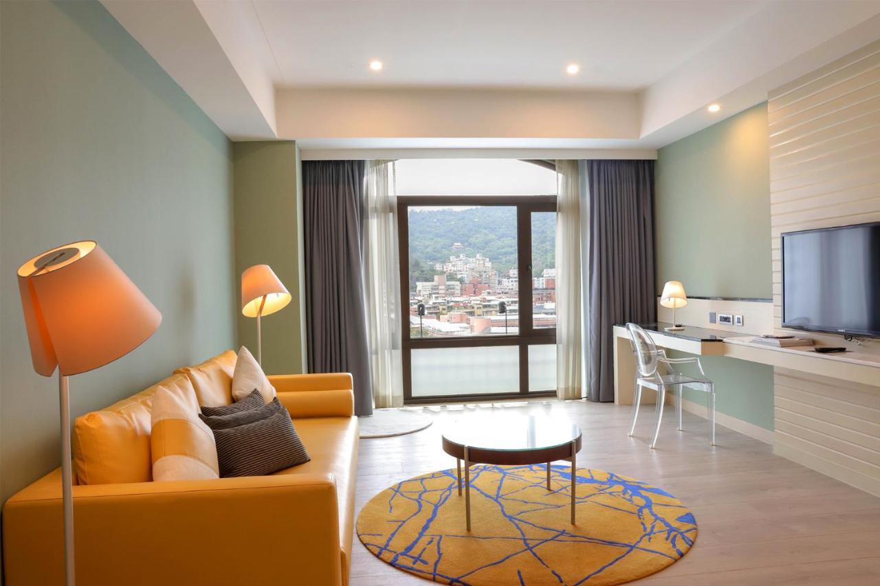 Luxury Suite