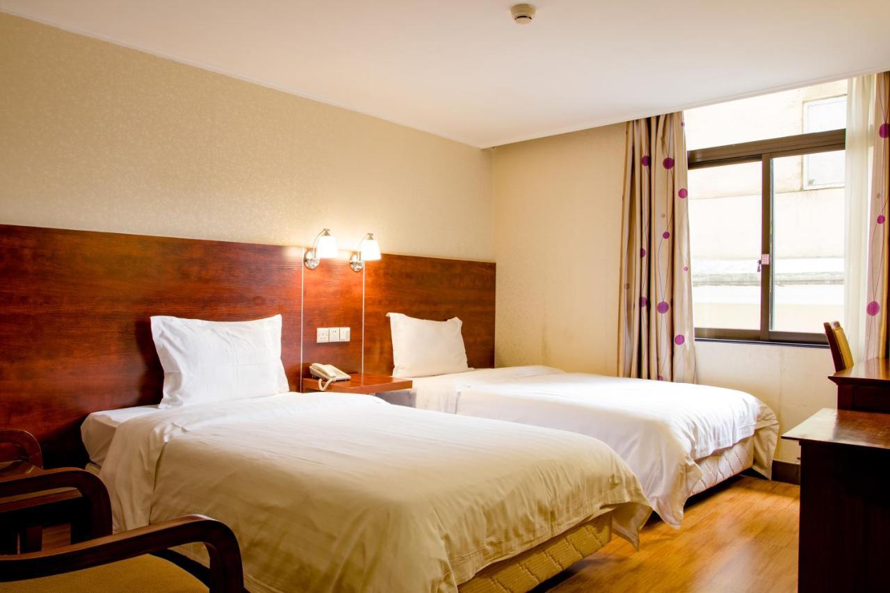 Twin Room,1765328619:JPEG