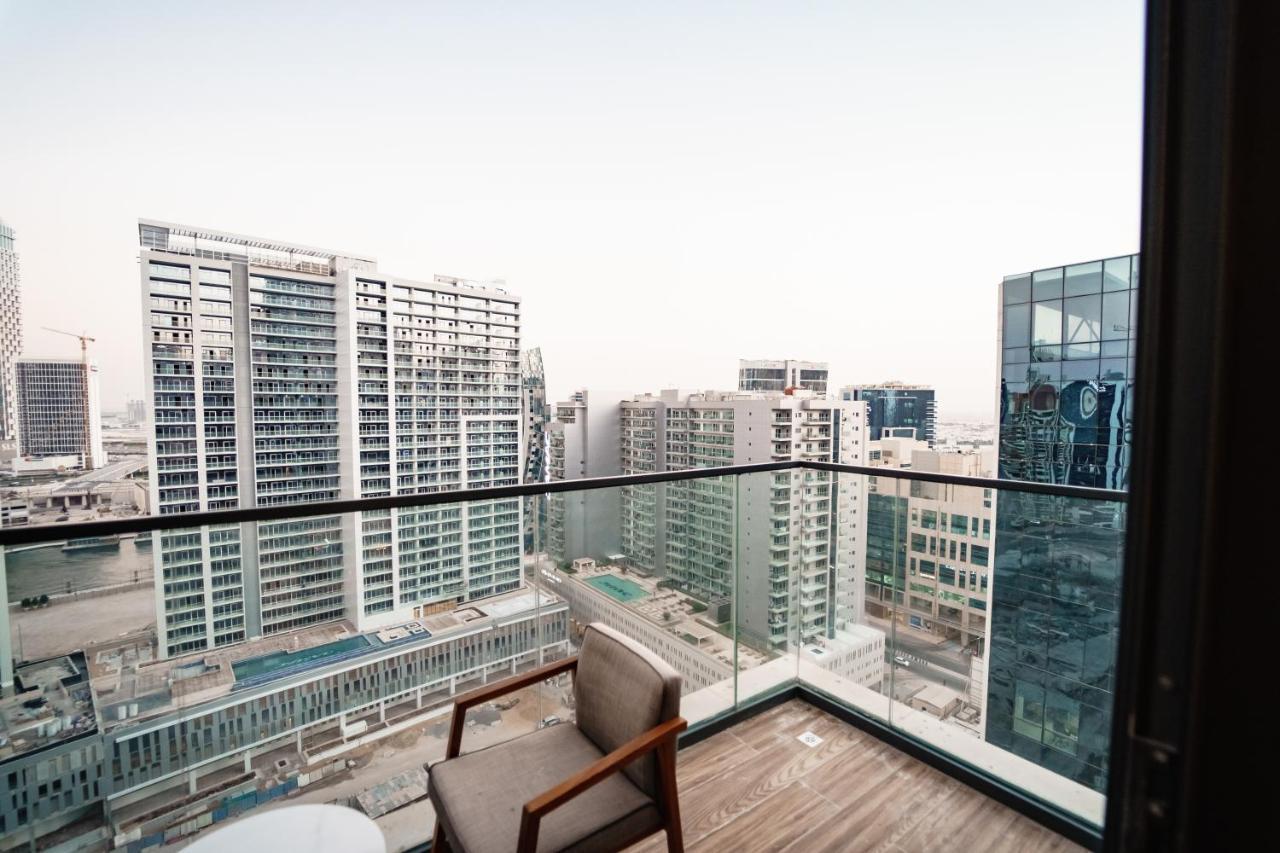 Premium Twin Room Balcony City View