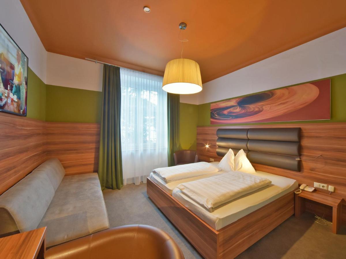 Triple Room,1187887723:JPEG