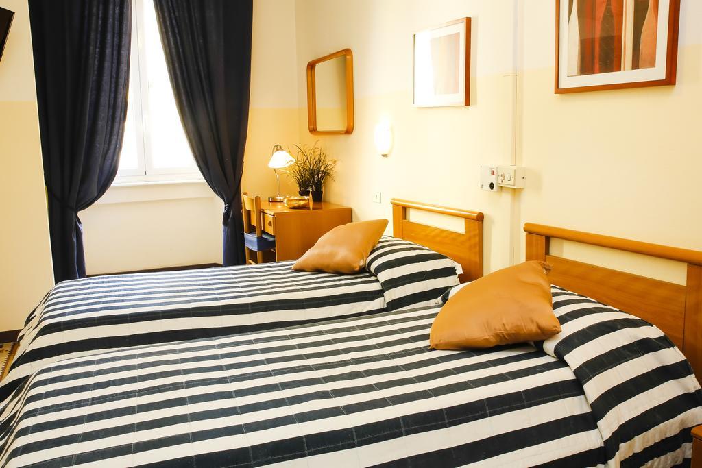 Double or Twin Room,119032987:JPEG