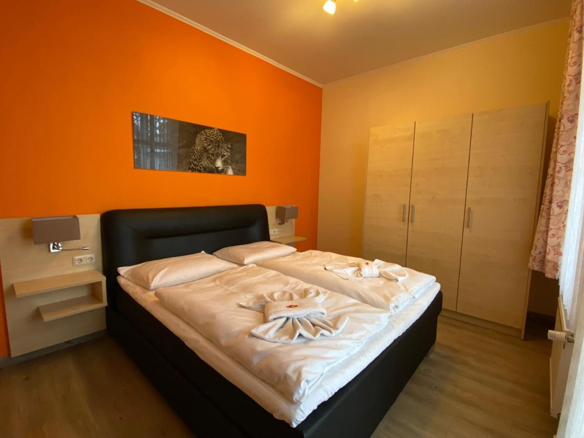 Double Room,830298143:JPEG