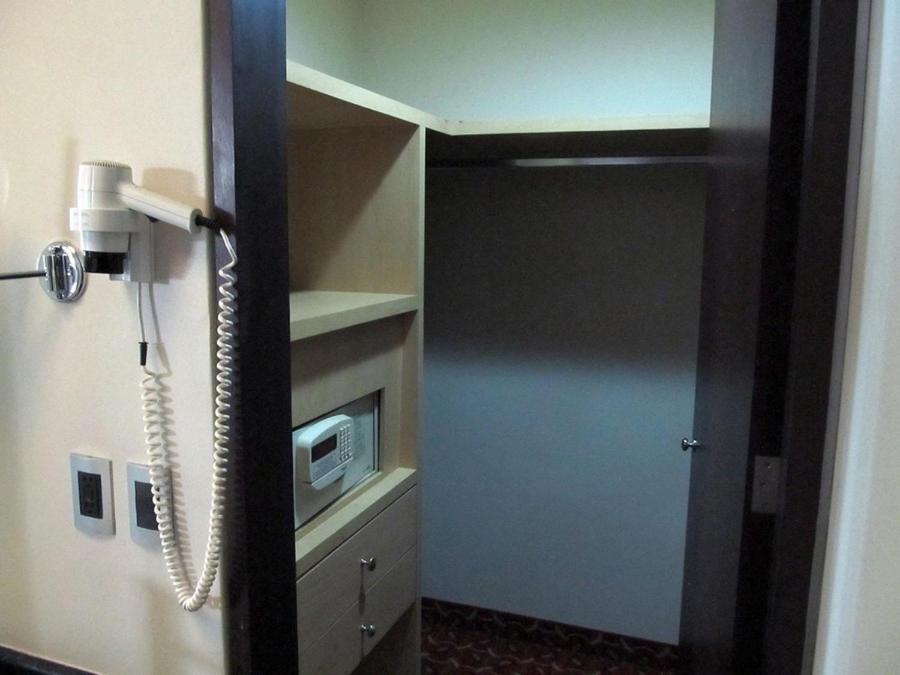 Double Room,1214859952:JPEG