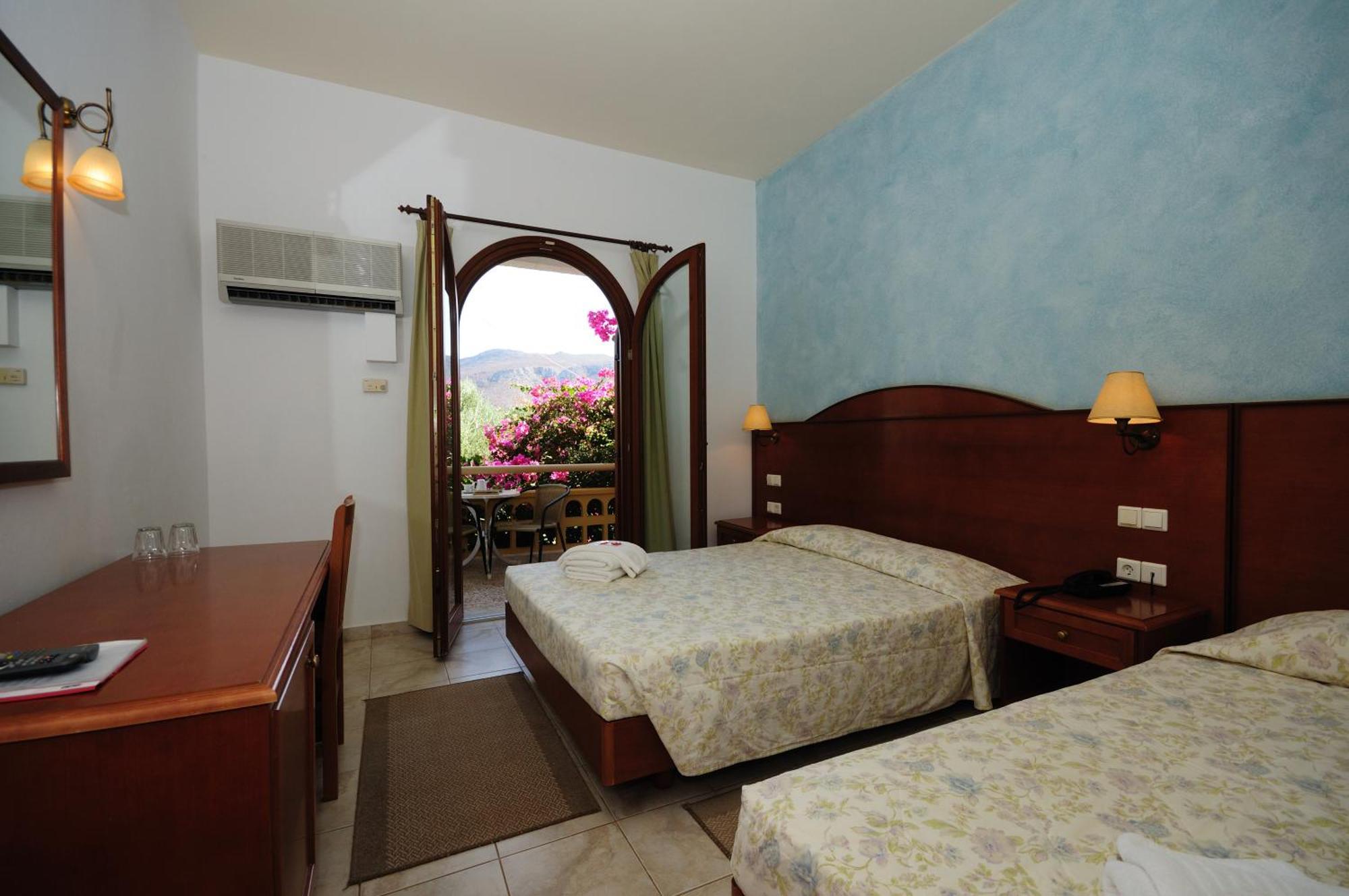 Triple Room,1181312074:JPEG