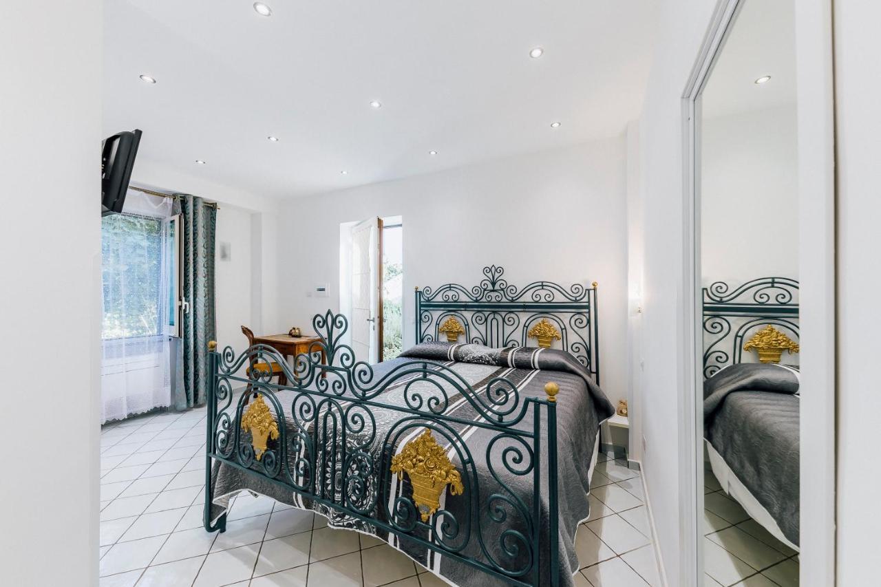Deluxe Double Room,1201911661:JPEG